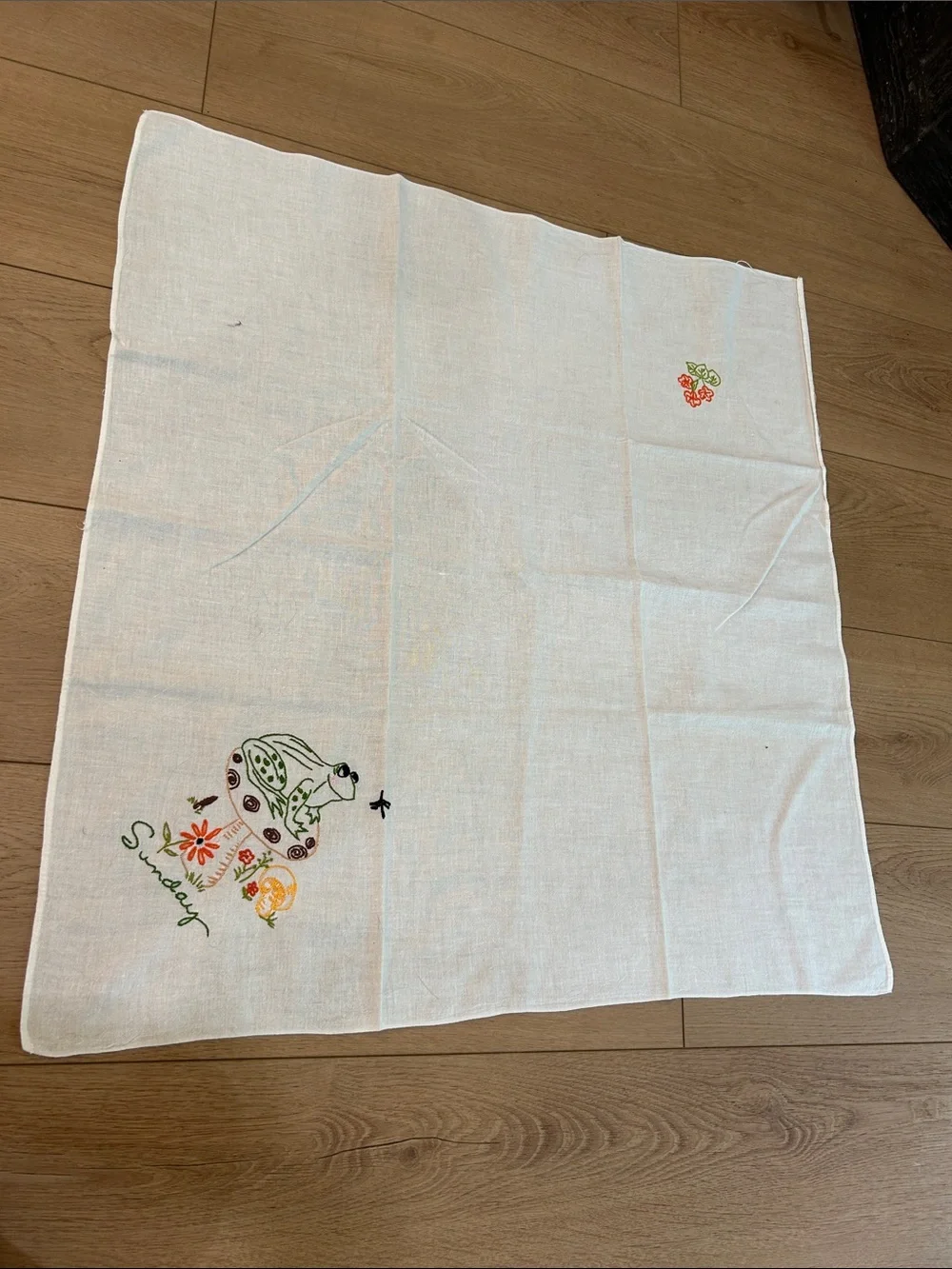 Vintage Hand Embroidered Frog Tea Towels Set